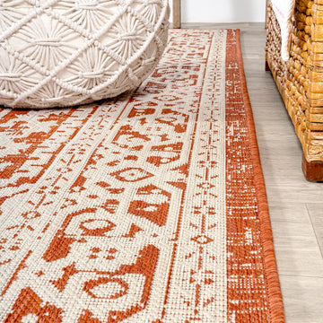 Sinjuri Medallion Textured Weave Indoor/outdoor Runner Rug